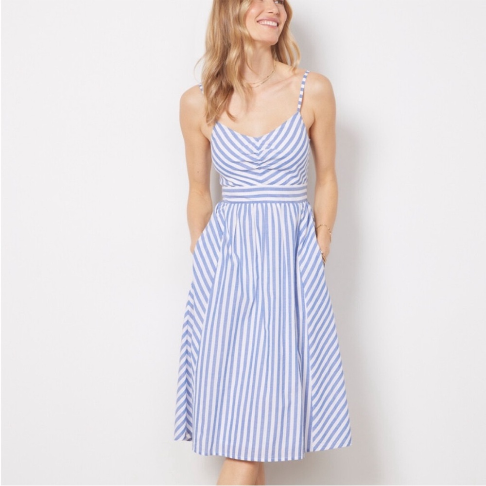 Evereve Blue and White Striped Midi Dress